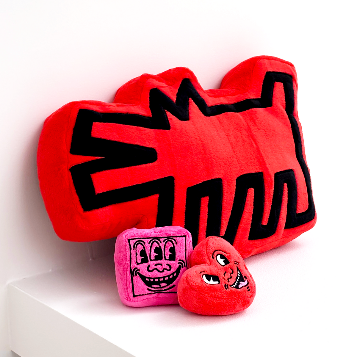 Pop Shop Keith Haring Plush Bag Charm "Heart with Face"