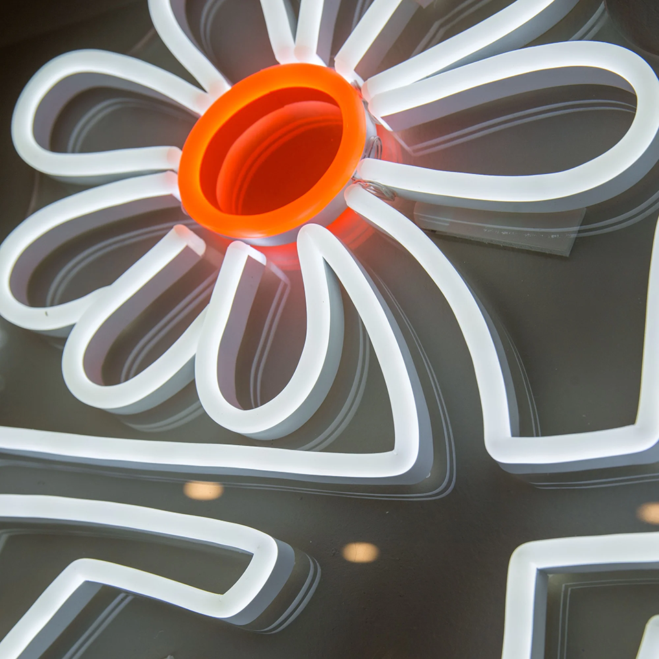 Yellowpop Keith Haring LED Neon Flower Head