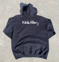将图片加载到图库查看器，Rainbow Works Keith Haring HOODIE A (Holding Baby) KH-KH2216
