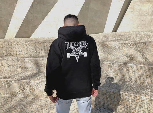 THRASHER × Keith Haring 连帽衫溜冰者