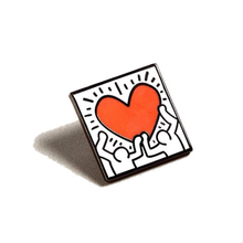 画像をギャラリービューアに読み込む, Keith Haring #1 Pin